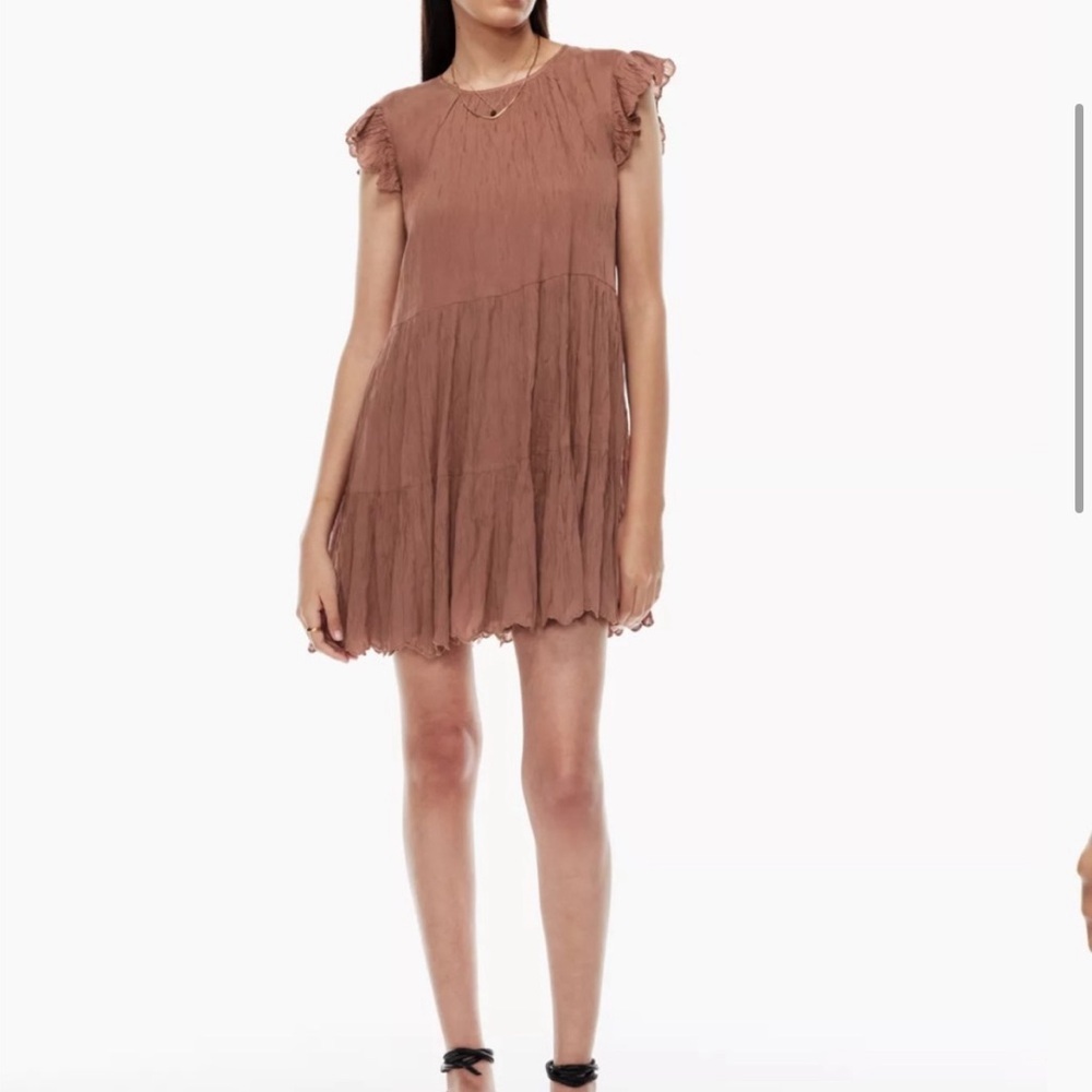 Wilfred Sidonie Dress in Mocha Sorbet Crinkle
Tiered Babydoll/ Mini Dress XS